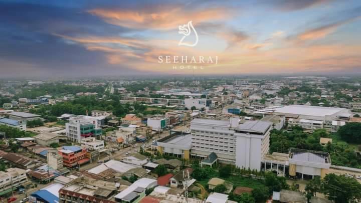 Seeharaj Hotel Uttaradit Exterior photo